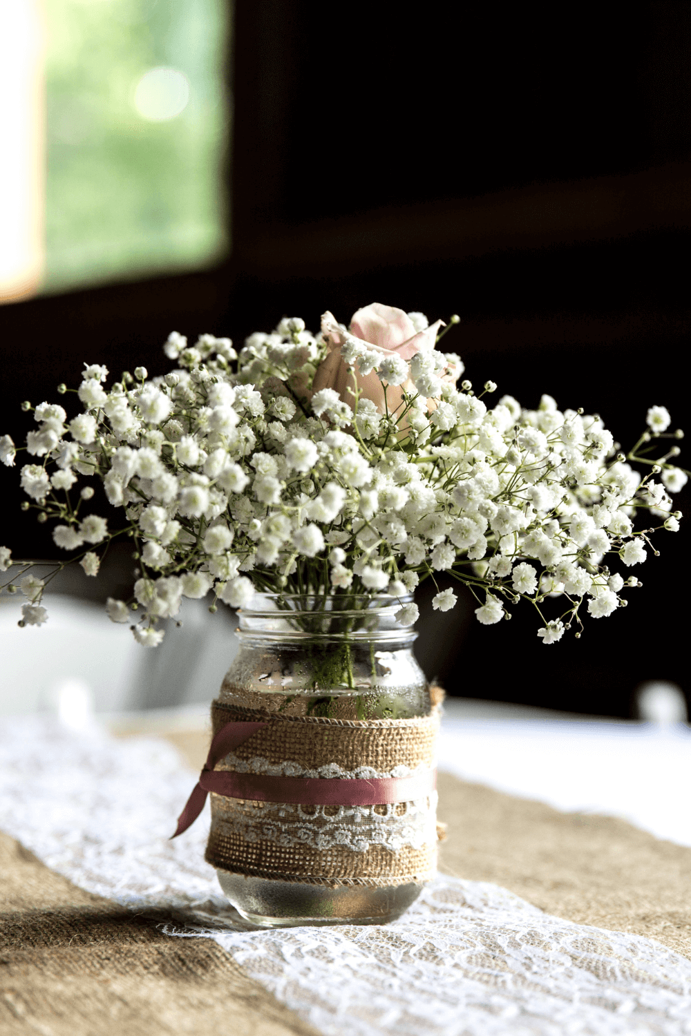 13 Rustic Wedding Table Decorations (And How To Recreate Them On A