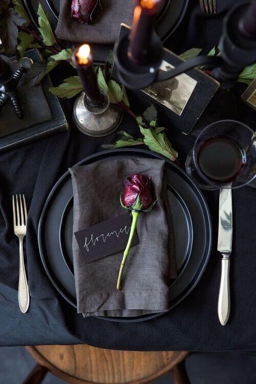 black wedding decor