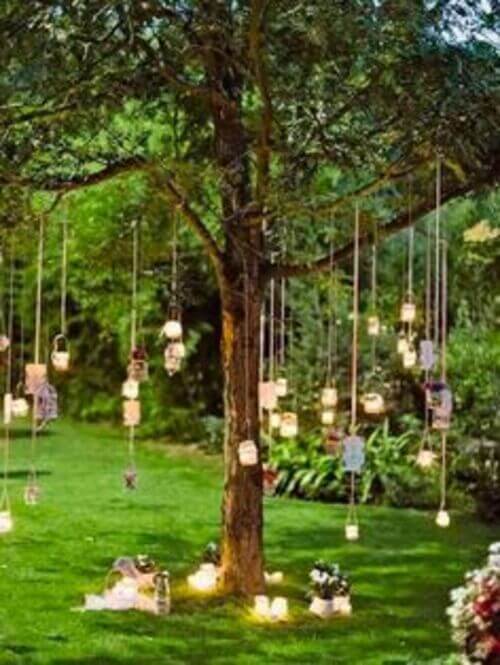 barn wedding tree decor