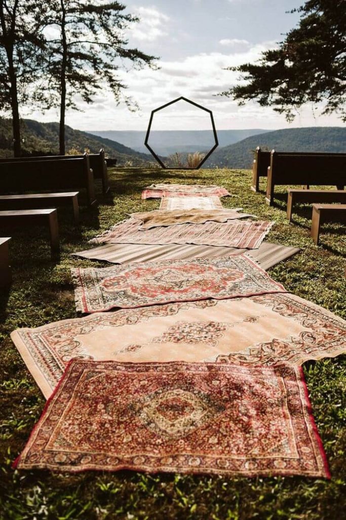 Boho rug aisle