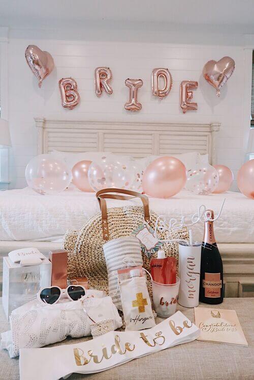 bachelorette party basic theme