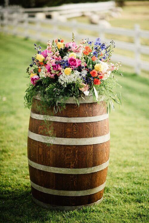 decorating ideas for wildflower wedding theme