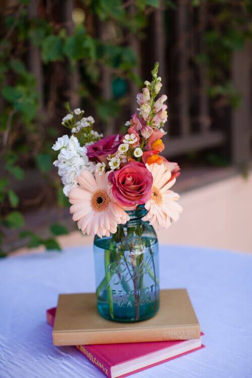 unique mason jar decor for wedding