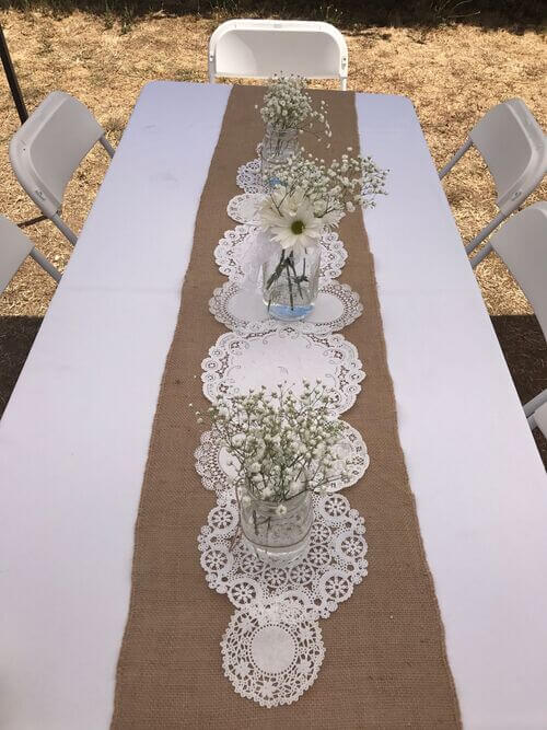 white burlap centerpieces