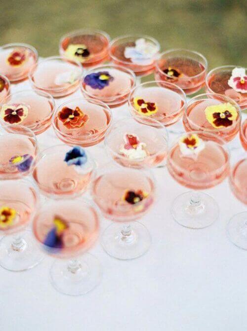 wildflower wedding drinks