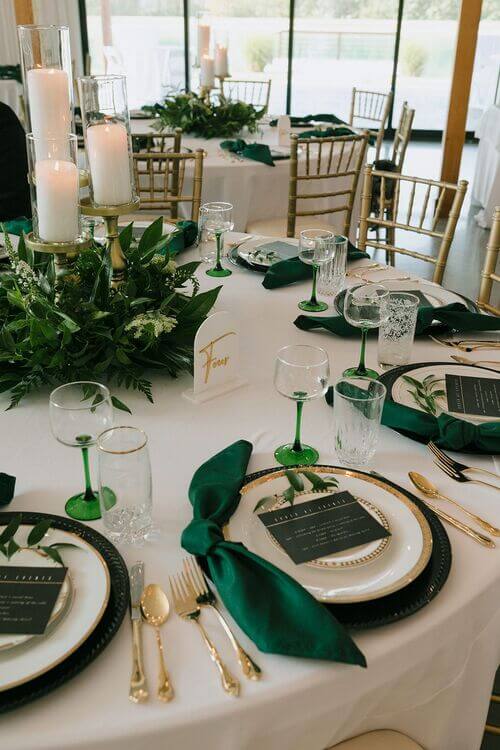 emerald wedding theme ideas