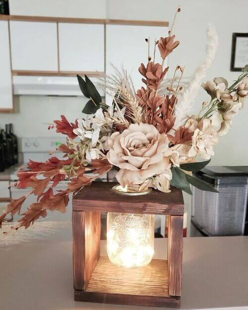 elegant fall wedding centerpiece