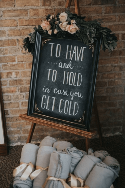 winter wedding ideas on a budget