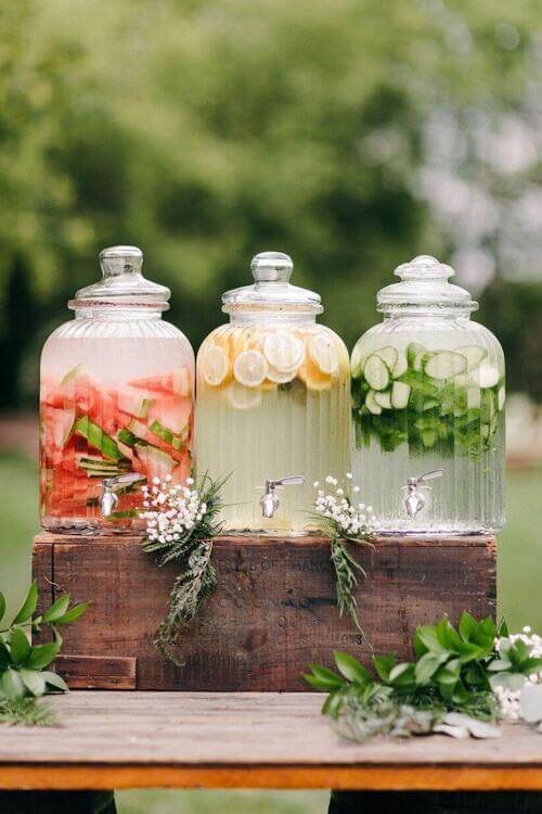 AFFORDABLE RUSTIC WEDDING DECOR 