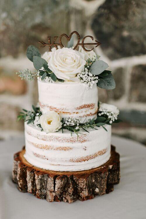 classic wedding cake