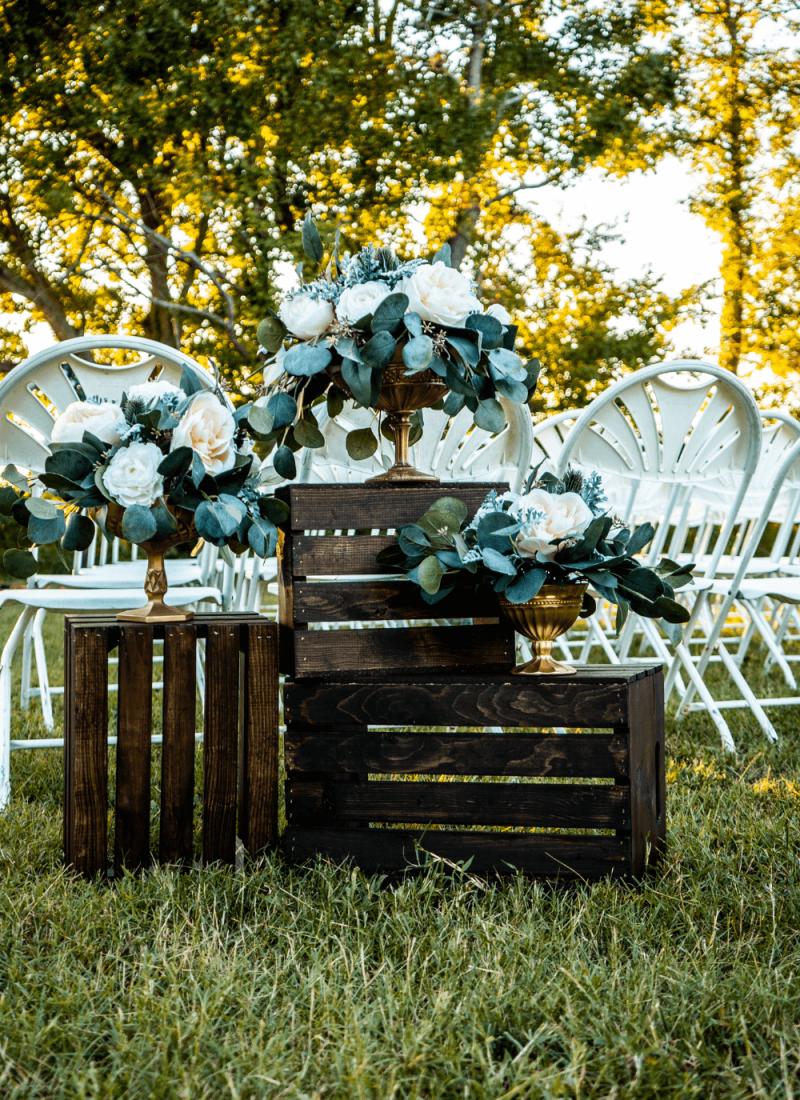 13 Rustic Wedding Table Decorations (And How To Recreate Them On A Budget)