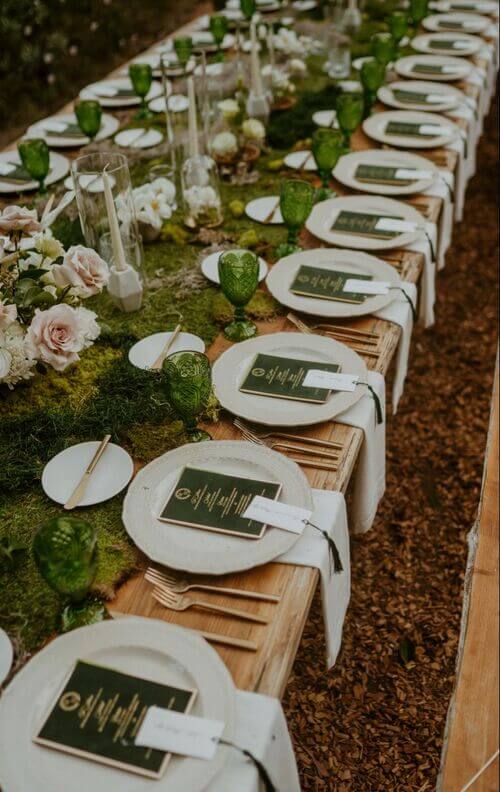 13 Rustic Wedding Table Decorations (And How To Recreate Them On A