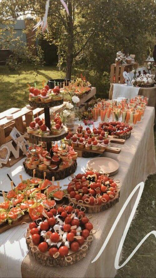 easy finger food table wedding