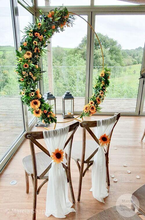 wedding arch with sunfllowers
