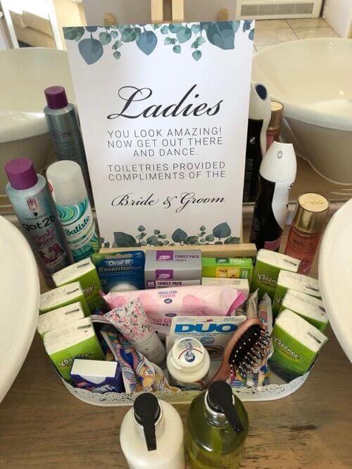 what to put in a wedding bathroom basket