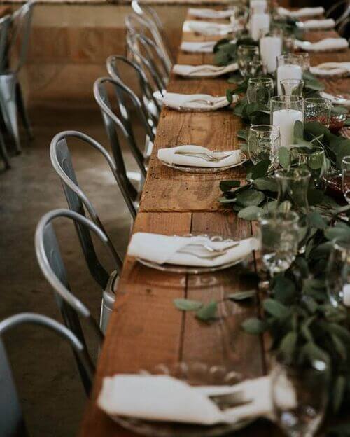 Rustic budget-friendly table setting