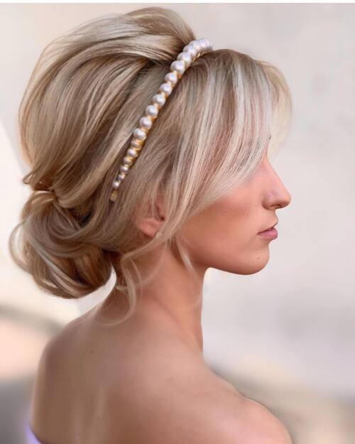 Messy up-do bridesmaid hairstyle ideas