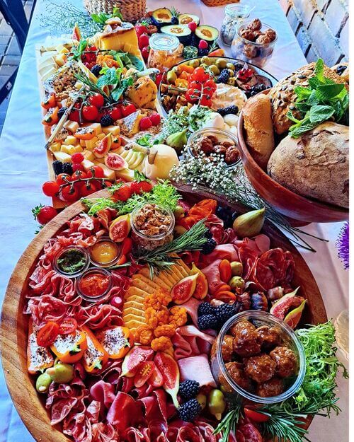 Basket of bread wedding appetizer