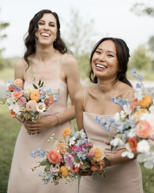 Color-coordinated bridesmaids makeup idea