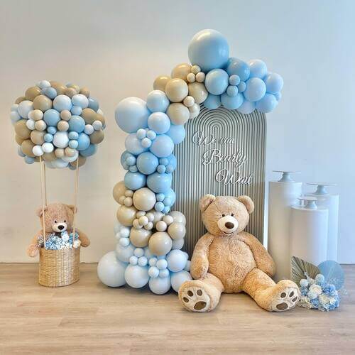 Baby shower backdrop idea for boy with teddy bear